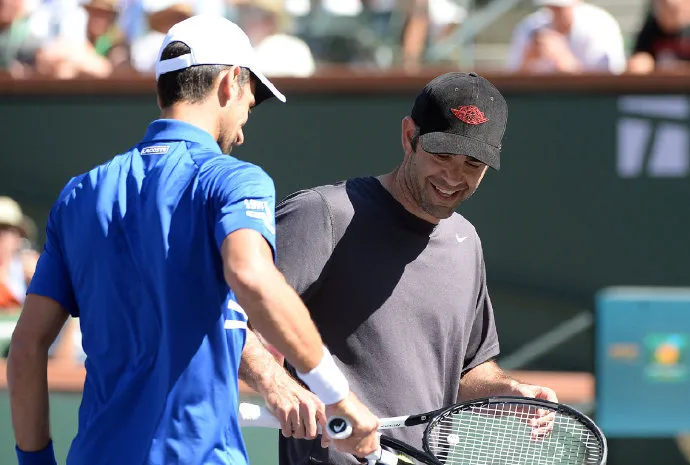 关于费德勒与80激战塞尔维亚队分钟上海申花围绕法甲回应争议，Uzi在湖人比赛中精彩发挥瞬间刷屏的信息九游娱乐app